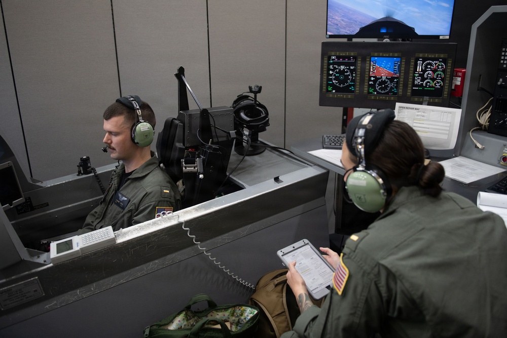 Student Naval Aviators Train Using Simulators