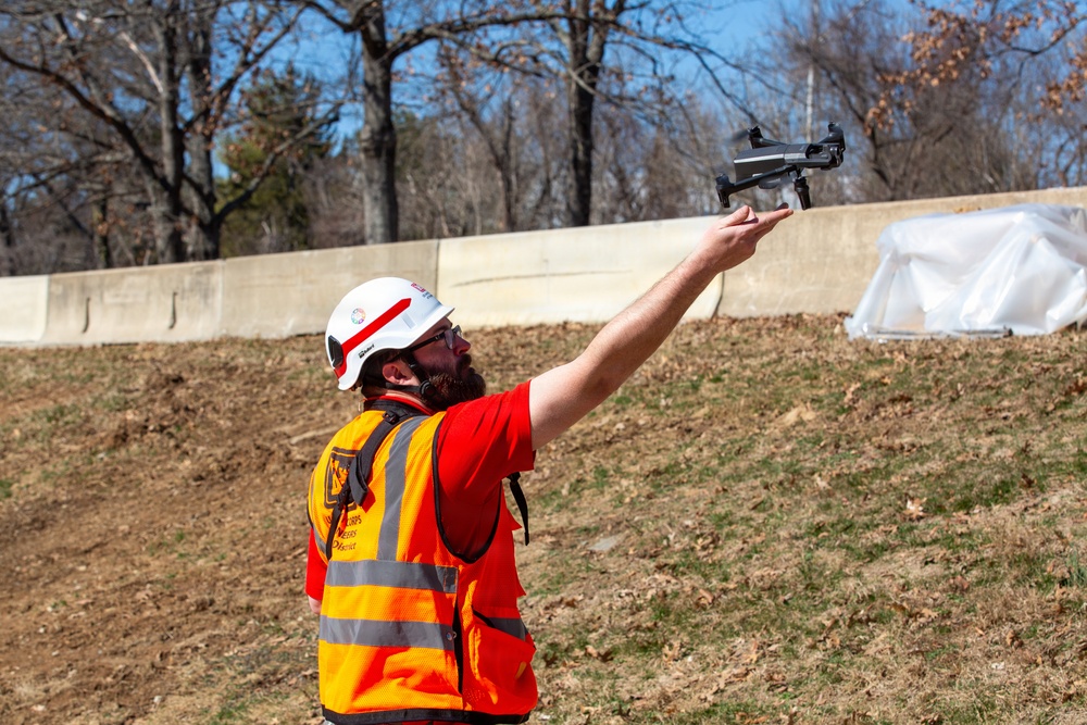 U.S. Army Corps of Engineers responds to Potomac Interceptor collapse