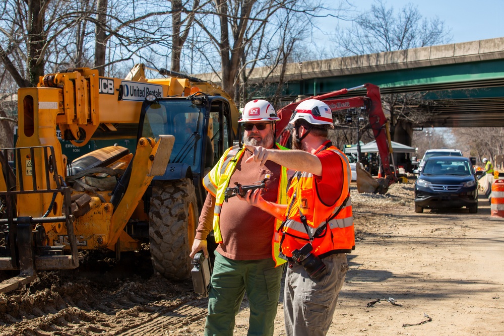 U.S. Army Corps of Engineers responds to Potomac Interceptor collapse