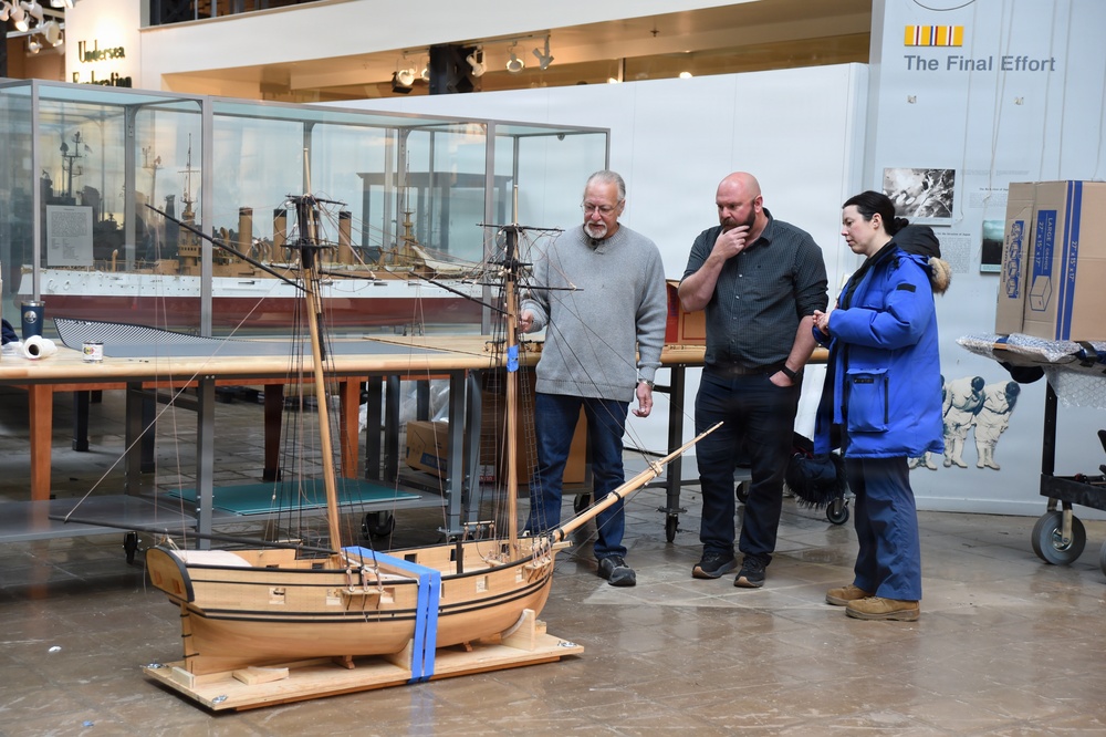 Royal Savage Model Delivery