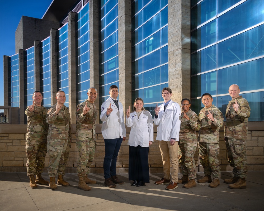 K-State Students Train at Army Hospital