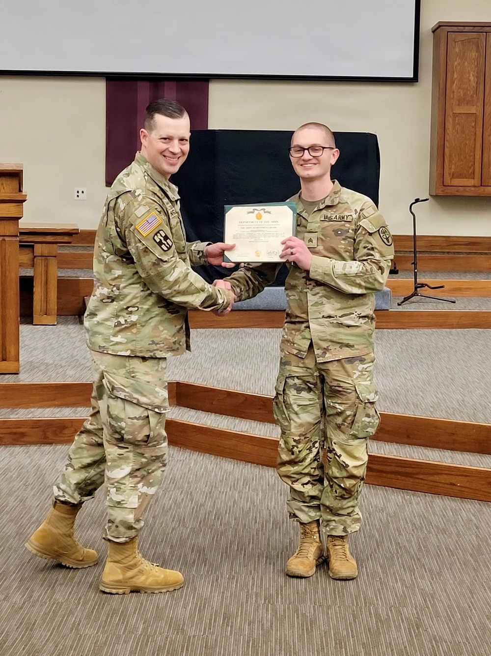 Munson Army Health Center Recognizes NCO and Soldier of the Quarter