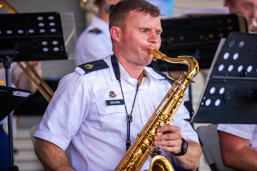 Aguadulce, Panama, Tour Firmeza: Band Performances