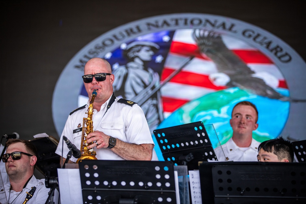 Aguadulce, Panama, Tour Firmeza: Band Performances