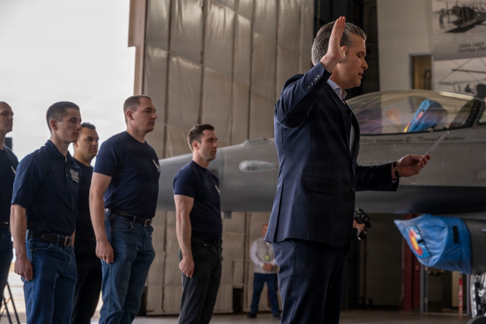 Secretary of War Pete Hegseth administers oath of enlistment to 140th Wing Airmen