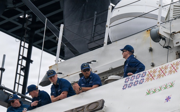 Coast Guard Cutter Munro crew returns home after 119-day, multi-mission patrol
