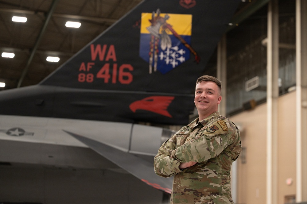 Tomahawk AMXS unveils new heritage tail in DDC ceremony