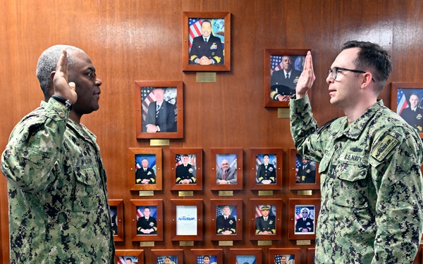 Lt. j.g. Watts promotes to lieutenant