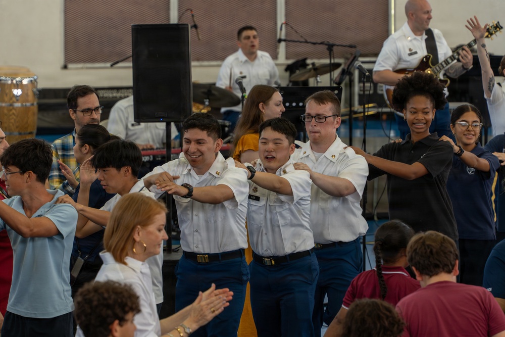 Missouri Army National Guard Band performs for Balboa Academy
