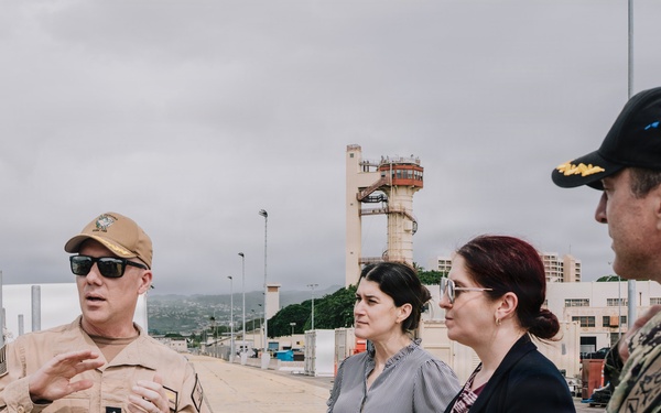 STAFFDEL Hart Visits USS Indiana (SSN 789)