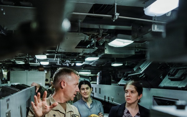 STAFFDEL Hart Visits USS Indiana (SSN 789)
