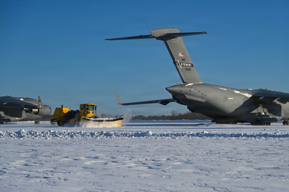 A snowy 105th flightline