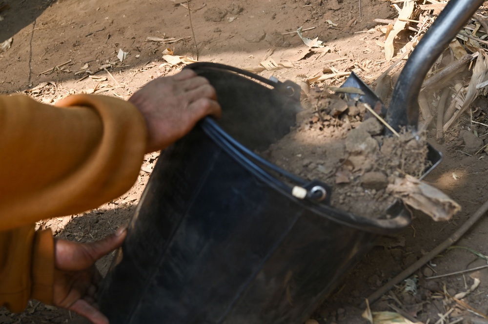 26-2LA Recovery Team 3 Continues Search