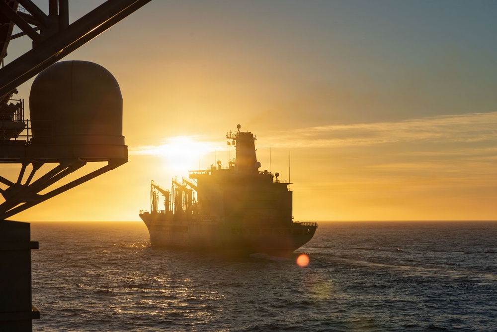 USS Boxer, USNS Patuxent Conduct RAS