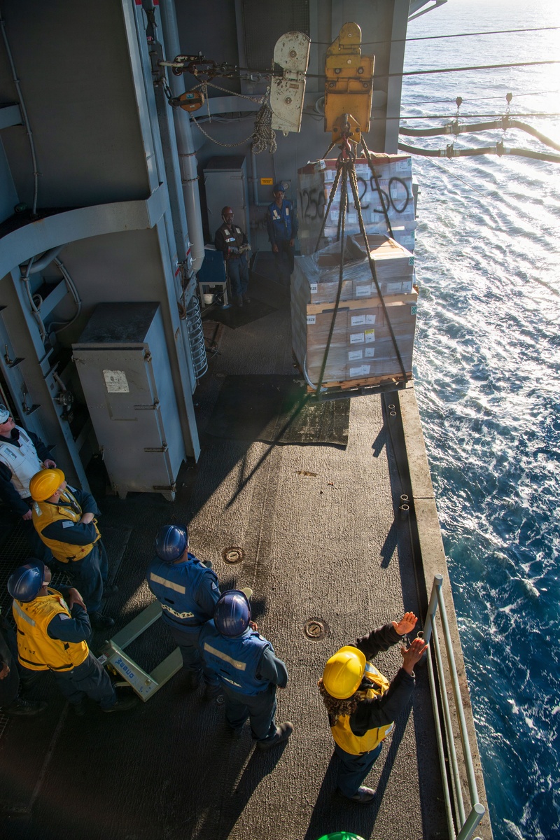 USS Boxer, USNS Patuxent Conduct RAS