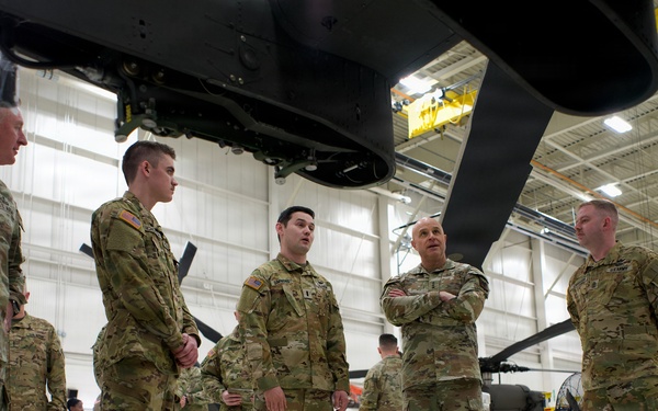 Director of the Army National Guard visits with Alaska Army Guard Soldiers