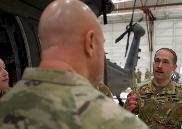 Director of the Army National Guard visits with Alaska Army Guard Soldiers