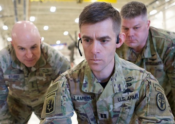 Director of the Army National Guard visits with Alaska Army Guard Soldiers