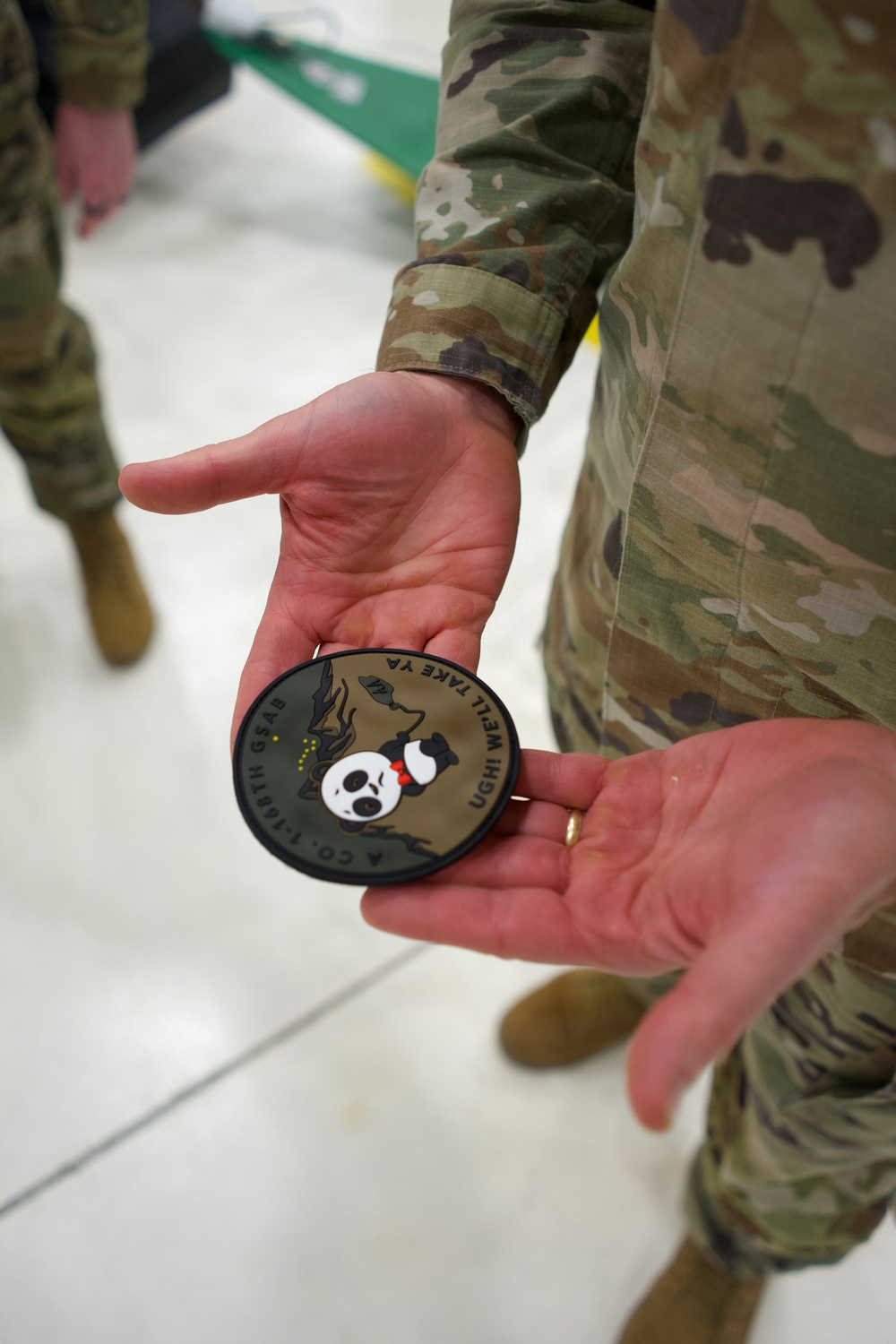 Director of the Army National Guard visits with Alaska Army Guard Soldiers
