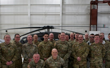 Director of the Army National Guard visits with Alaska Army Guard Soldiers