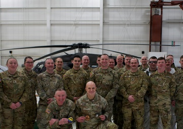 Director of the Army National Guard visits with Alaska Army Guard Soldiers