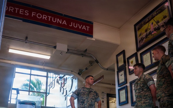 3rd Maint. Bn and 3rd MLR Marines participate in a meet and greet