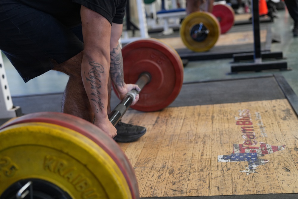 1st Armored Division Soldiers participate in the Strong Man Competition