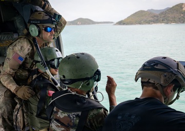 U.S. Navy and Royal Thai Navy EOD conduct floating mine response training in Thailand