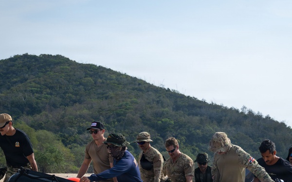 U.S. and Royal Thai Navies conduct freefall jump operations during CG26