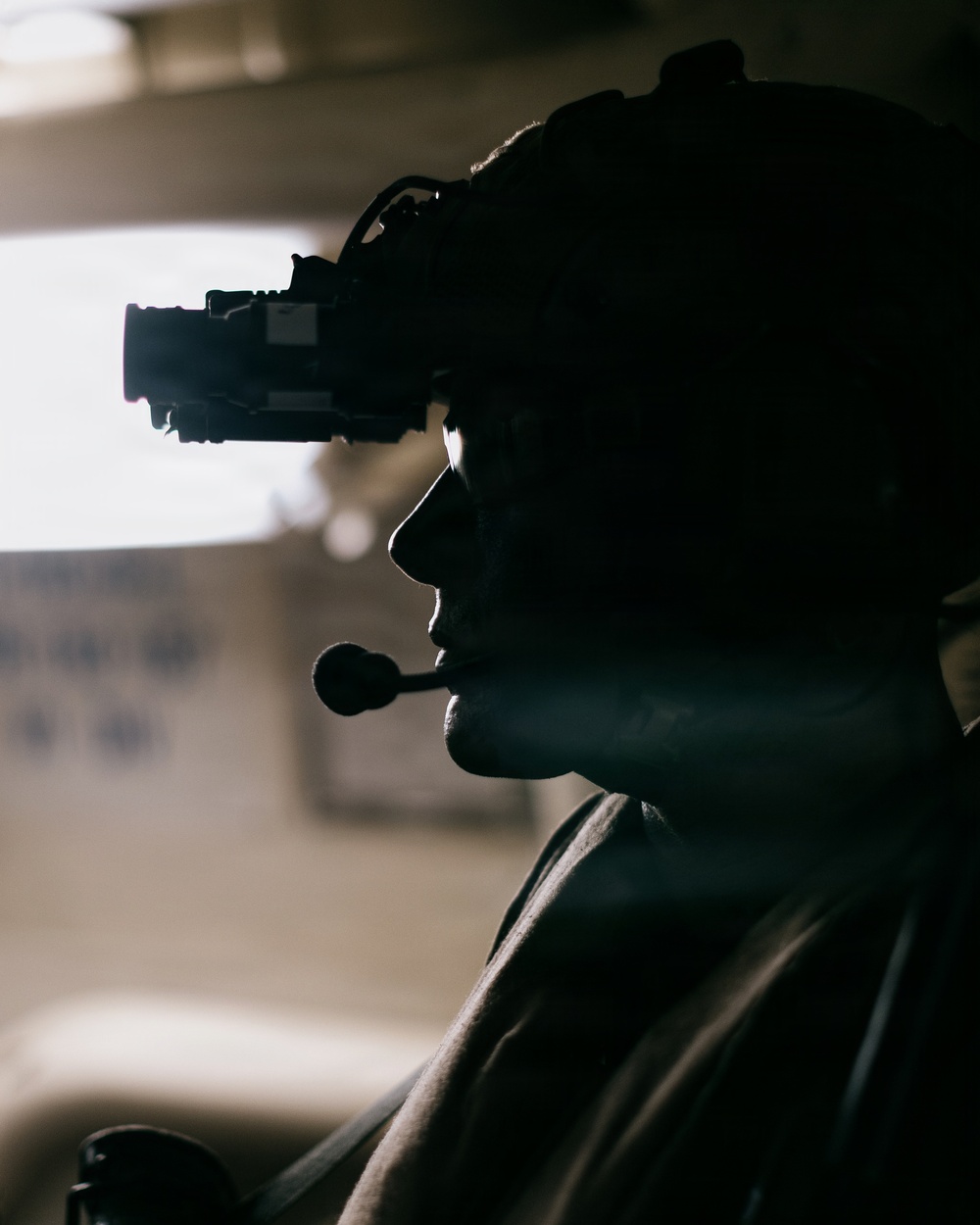 11th MEU Marines, Sailors Conduct an Amphibious Assault from USS Portland