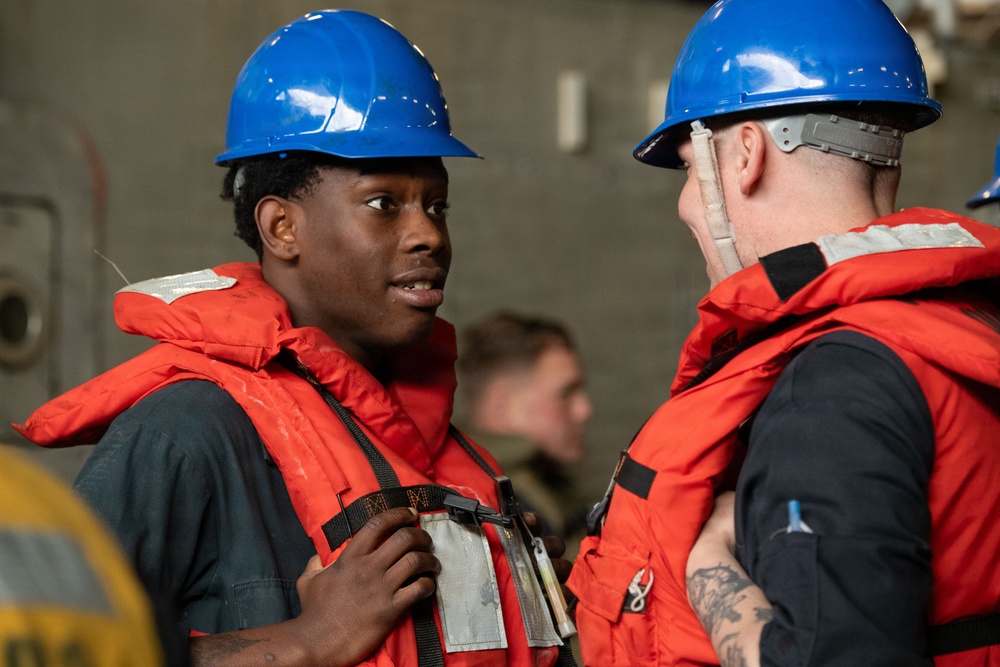 USS New Orleans (LPD 18) Conducts Surface Operations with the 31st Marine Expeditionary Unit