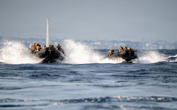 USS New Orleans (LPD 18) Conducts Surface Operations with the 31st Marine Expeditionary Unit