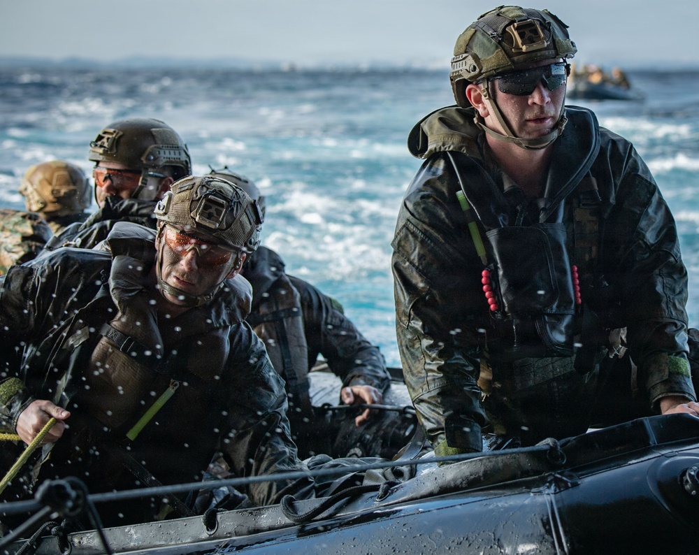USS New Orleans (LPD 18) Conducts Surface Operations with the 31st Marine Expeditionary Unit
