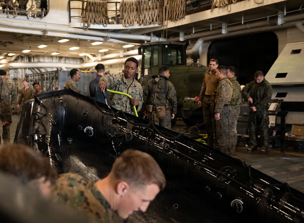 USS New Orleans (LPD 18) Conducts Surface Operations with the 31st Marine Expeditionary Unit