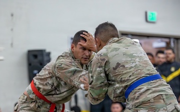Iron Soldiers fight to win in Combatives during Torch Week