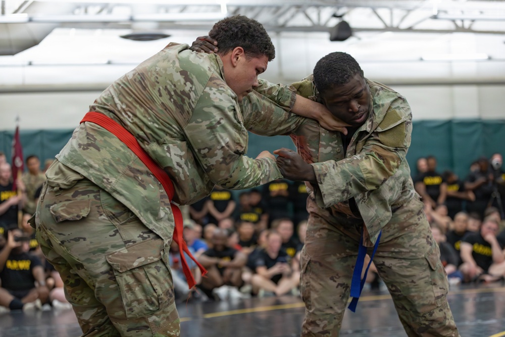 Iron Soldiers fight to win in Combatives during Torch Week