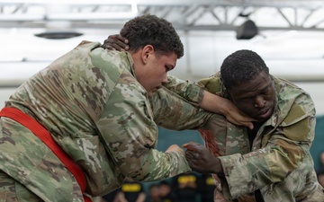 Iron Soldiers fight to win in Combatives during Torch Week