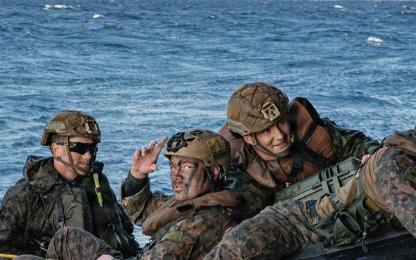 USS New Orleans (LPD 18) Conducts Surface Operations with the 31st Marine Expeditionary Unit