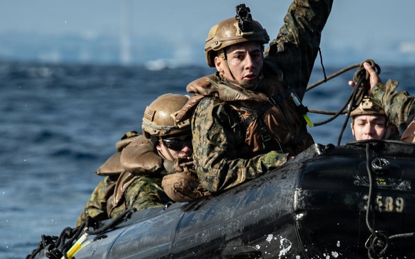 USS New Orleans (LPD 18) Conducts Surface Operations with the 31st Marine Expeditionary Unit