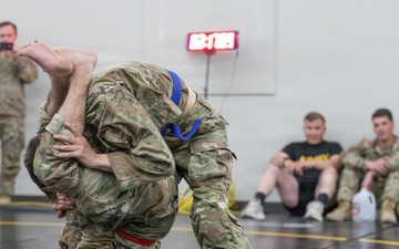 Iron Soldiers fight to win in Combatives during Torch Week