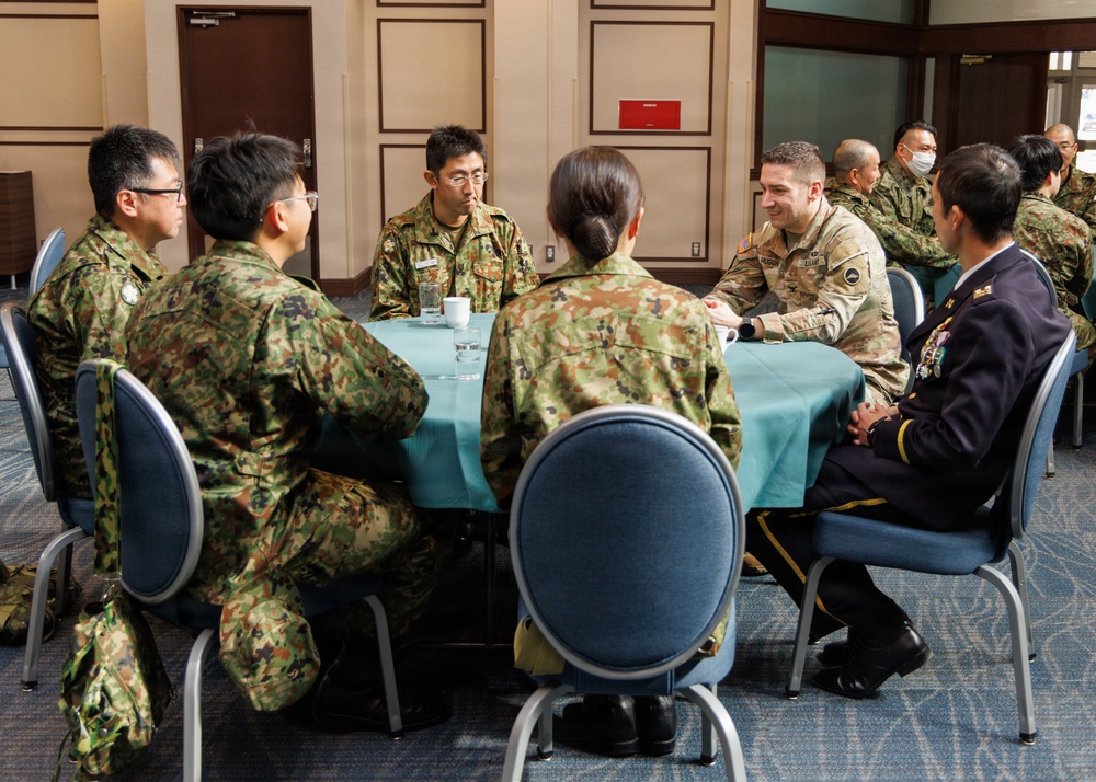 US Army Japan and Japan Ground Self-Defense Reservists conduct bilateral exchange