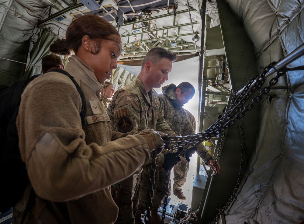 374 AW hosts Mission Ready Airmen training