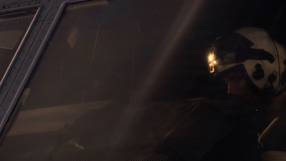 31st MEU | VMM 265 conducts a bilateral fly over exercise