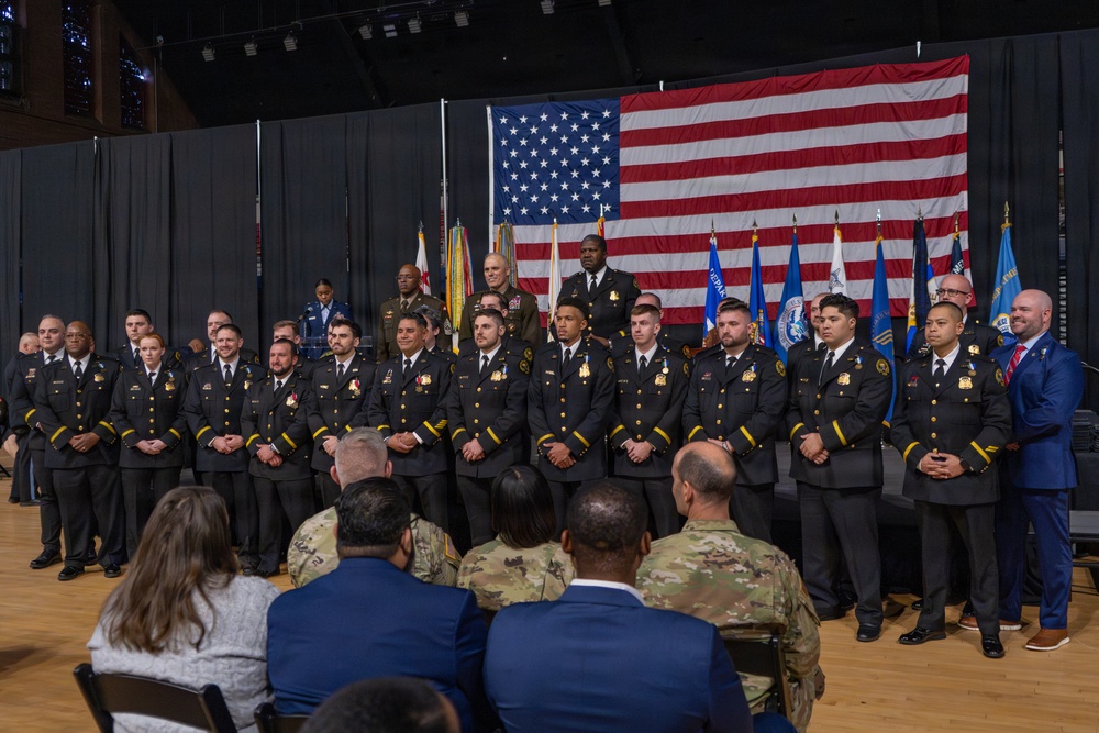 U.S. Secret Service members awarded as D.C. National Guard hosts a Law Enforcement Recognition Ceremony