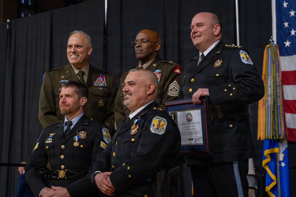 U.S. Park Police Officers awarded as D.C. National Guard hosts a Law Enforcement Recognition Ceremony