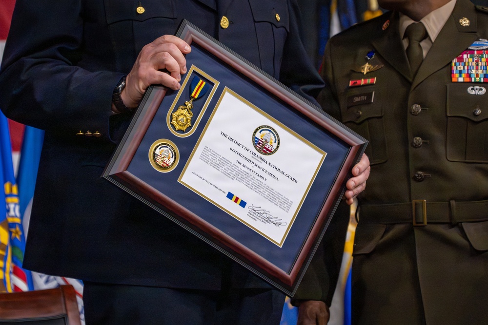 Fallen Metropolitan Police Department Officer awarded as D.C. National Guard hosts a Law Enforcement Recognition Ceremony