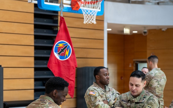 Leaders from MDCE Welcome New Soldiers