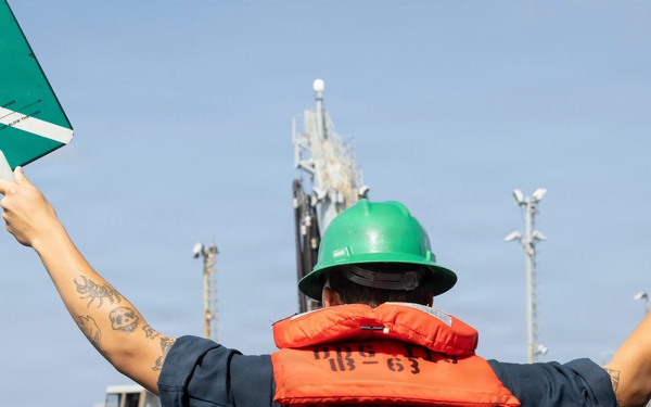 USS Delbert D. Black (DDG 110) Supports Operation Epic Fury