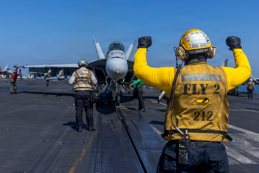 USS Abraham Lincoln (CVN 72) Supports Operation Epic Fury