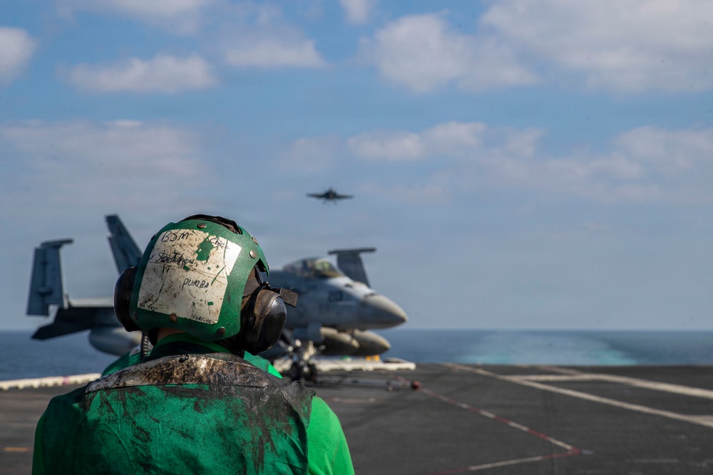 USS Abraham Lincoln (CVN 72) Flight Operations